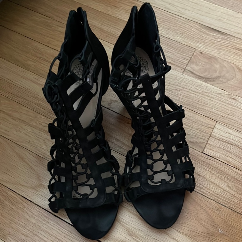 Vince Camuto Black wedges
